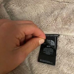 BEIGE NORTH FACE ZIP UP